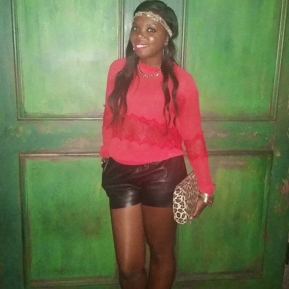 Meet your Posher, Aleya - Picture 1 of 1